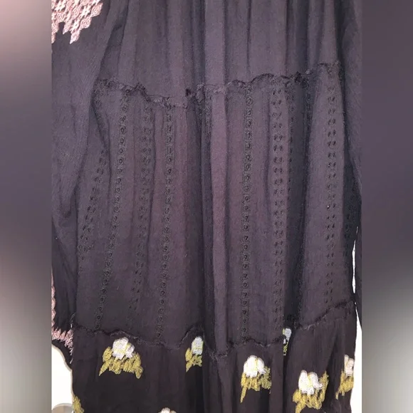 Free People Bo-Ho long sleeve black Dress with embroidery flowers size Medium - Picture 16 of 16